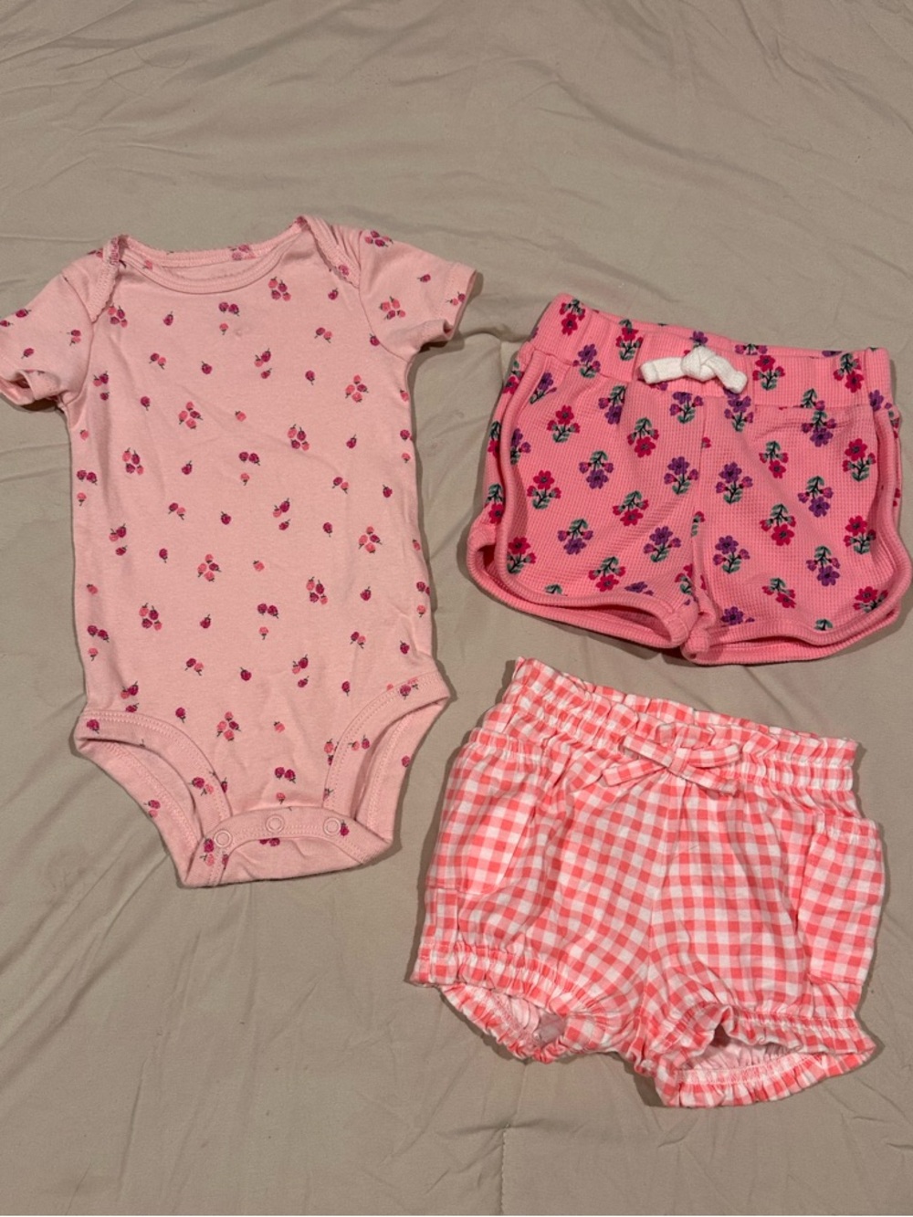 Pink Baby Girls' 3-Piece Bodysuit & Shorts Set